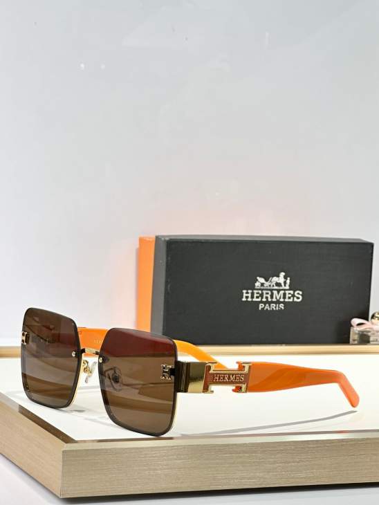 Picture of Hermes Sunglasses _SKUfw69706429fw